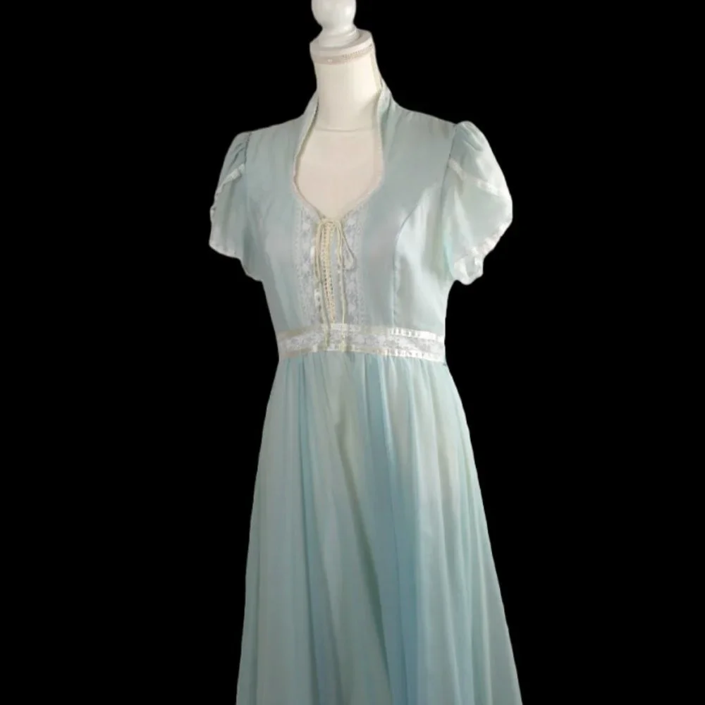 (EUC) Vintage Gunne Sax Jessica Icy Blue White & Lace Accent Prairie Maxi, SZ 13 - Picture 2 of 10